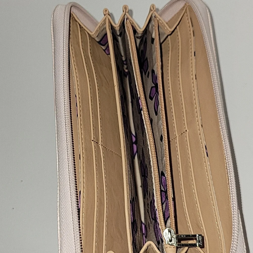 GUESS wallet in pink & black NWOT